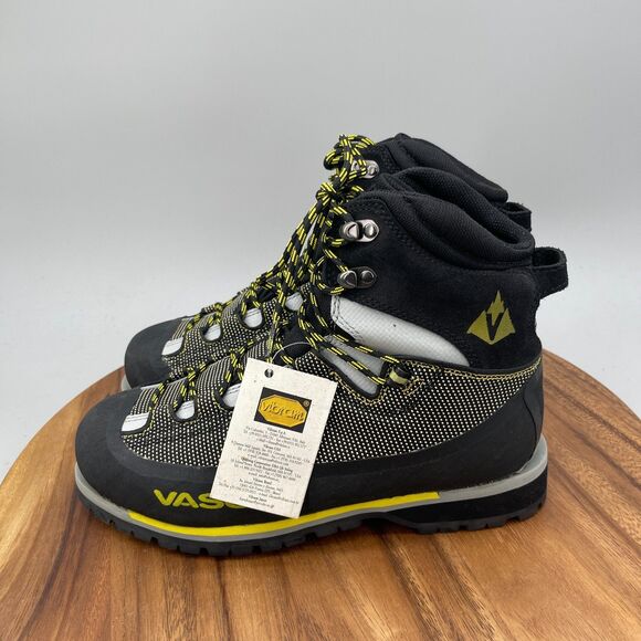 Vasque M-Finity Mountaineering Boots Mens Size 8 M Trail Hiking Walking Climbing main image 6
